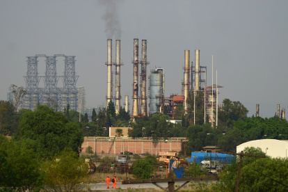 Fotografía de archivo de una vista general de las emisiones de la refinería Miguel Hidalgo, de Petróleos Mexicanos (Pemex). |