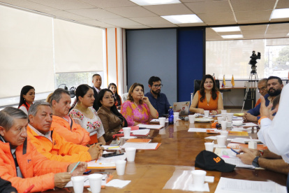 La reunión de la Izquierda Democrática fue en su sede ubicada en el norte de Quito.