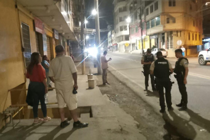 Fue baleada la casa del alcalde de Camilo Ponce Enríquez.