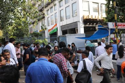 Sin embargo, el Servicio Geológico de Estados Unidos (USGS) reportó solo dos seísmos casi simultáneos de 4,9 y 5,7 de magnitud