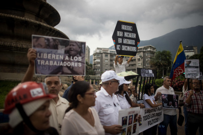 Un grupo de ciudadanos fue registrado el pasado 19 de septiembre, durante una protesta por lo que consideran encarcelaciones injustas y por la liberación de los considerados presos políticos, en una plazoleta de Caracas.