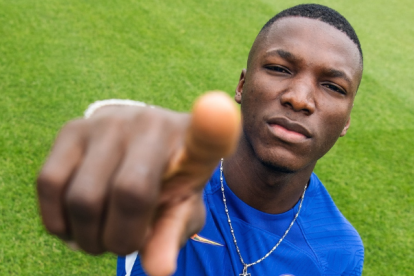 Moisés Caicedo es titular habitual en Chelsea.