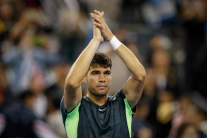 El # 2 del mundo no pudo ante Sinner y cayó por 7-6 (4) y 6-1.