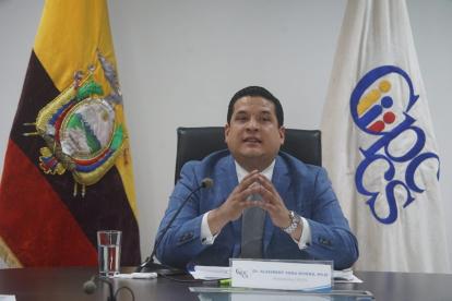 En su informe, Alembert Vera no se refirió a la espera de la decisión de la Corte Constitucional.