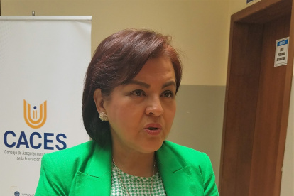 La presidenta del CACES, Ximena Córdova, en una entrevista con EXPRESO luego de la presentación del modelo de evaluación que se aplicará a las universidades en 2026