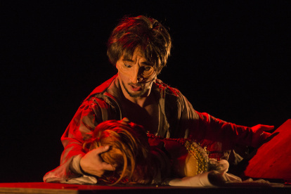 Lorca se interesó por el trabajo entre las marionetas y los actores, un trabajo al que ha dedicado su vida, primero en Troppa, y desde 2011 en Viajeinmóvil, compañía que llegó al país esta semana para presentar su obra más reciente, una adaptación del clásico Frankenstein en la que interviene un actor.