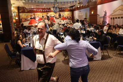 El evento organizado desde hace décadas en el hotel Hilton Colón es el más popular del Puerto Principal en estas fechas.