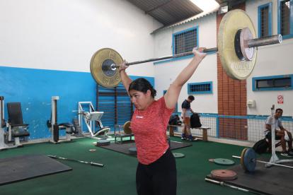 ENTREVISTA A PESISTA BELLA PAREDES PERIODISTA :CHRISTOPHER MONTALVAN FECHA : 26/09/2023 Agencia (ag-extra)