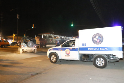 Medicina legal recogió los cadáveres de los reclusos