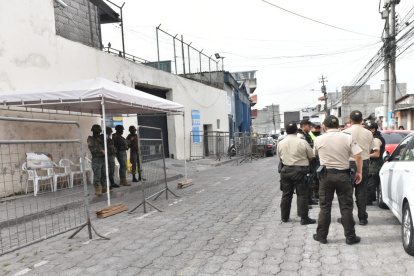 El hombre encontrado sin vida se encontraba recluido en la cárcel de El Inca.