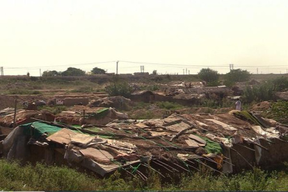 os refugiados afganos se apresuran a cerrar sus negocios y vender sus terrenos en Islamabad