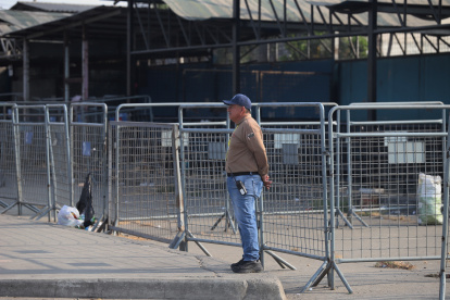 El SNAI confirmó la muerte de seis sospechosos del magnicidio en Guayaquil y uno en Quito.