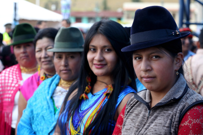 Pueblos. La población indígena ha crecido, mientras que los afroecuatorianos y blanco son menos.