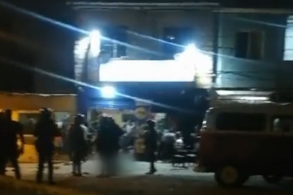 Otras dos personas que se hallaban en el festejo también resultaron heridas.