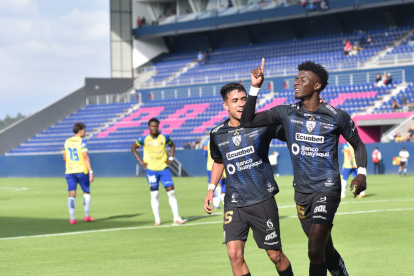 Kendry Páez (i) y Johanner Chávez (d) fueron los autores de los goles de Independiente del Valle.