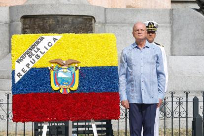 La ceremonia que se cumplió en el parque Centenario no duró más de 15 minutos.