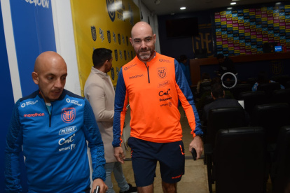 Félix Sánchez Bass dio una rueda de prensa previo a la última práctica antes de viajar a La Paz dónde enfrentará a su similar de Bolivia