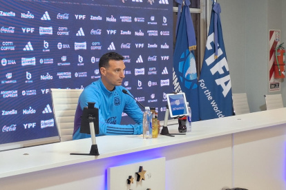 Scaloni atendió a los medios de comunicación en la previa del cotejo ante Paraguay.