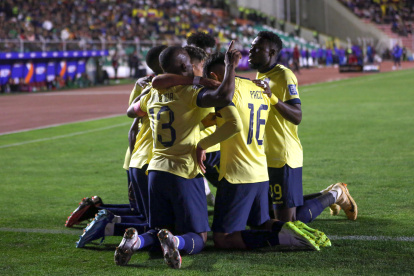 Ecuador gana en Bolivia.