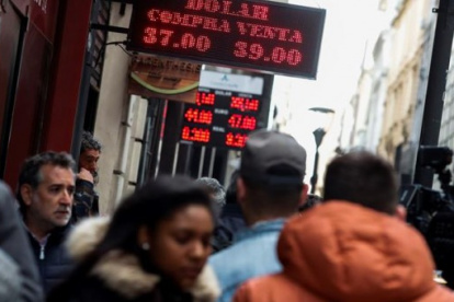 El operativo se dio a raíz de una fuerte subida del dólar en el mercado