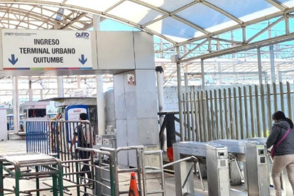 Los pasajeros pueden acceder a los sistemas como Ecovía, Trolebús, Corredor Sur y los alimentadores hasta las 22:00.