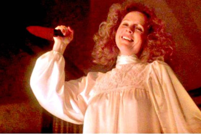 Inmortal escena del filme de horror Carrie, en el que Piper Laure encarna a una madre desequilibrada.