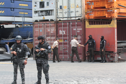 Los puertos de Guayaquil se han convertido en un blanco del crimen organizado.