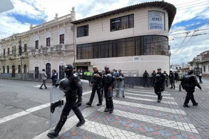 En Riobamba se llevó la audiencia por violencia política de género, que sigue la viceprefecta de Chimborazo, Mónica Loza, en contra del prefecto Hermel Tayupanta.