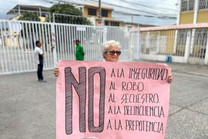 Hecho. Quienes defienden la presencia de las rejas en los barrios alegan que solo quieren algo de seguridad.