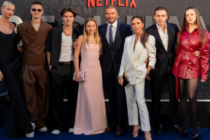 En Londres, los Beckham en la gala de presentación de la serie.