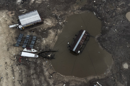 La falta de lluvias en la región amazónica ha reducido a mínimos el caudal de los afluentes del Amazonas y de otros ríos, lo cual supone una amenaza hasta para la circulación de mercancías.