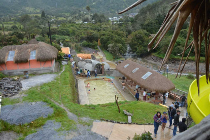La comunidad kichwa de Oyacachi fomenta el turismo a su localidad con las piscinas termales.