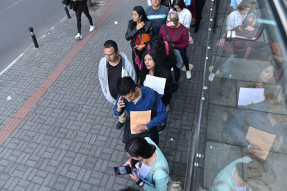 La búsqueda de empleo se ha convertido en un dolor de cabeza para los trabajadores del país.