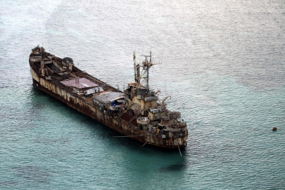 Imagen de Archivo del navío Sierra Madre de la Marina de Filipinas anclado en las inmediaciones del banco de arena conocido como Ayungin.