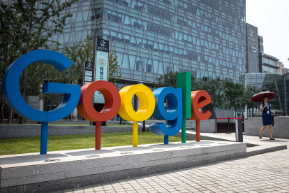 Marca.- El logo y sede de la empresa de Google.