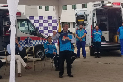 El ministro de Salud, José Ruales, interviene durante un acto en el Hospital Universitario, de Guayaquil.