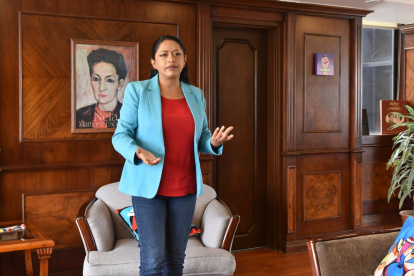 Defensa. La prefecta Paola Pabón ya designó tres abogados para que le representen en el caso.