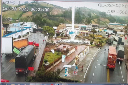 Medida.- Las cámaras de Ecu 911 Carchi muestra la situación en las vías por el paro del transporte pesado.