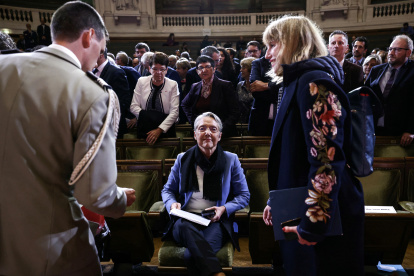La primera ministra francesa, Élisabeth Borne, presentó la medidas en un discurso ante 500 alcaldes en la Universidad de la Sorbona de París.