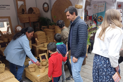 Azuay. La ciudad de Cuenca ofrece atractivos turísticos como cultura, gastronomía, artesanía y seguridad.