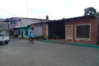 La fachada de la vivienda donde se cometió el crimen en Daule