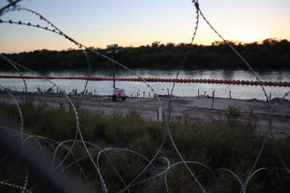 Evidencia. La cerca de alambres con púas en Eagle Pass (Texas, EE.UU.).
