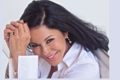 En su vida artística, María Conchita ha sido cantante, modelo, presentadora y actriz.