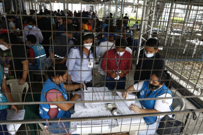 Imagen referencial del ersonal que laboró en anteriores procesos electorales.