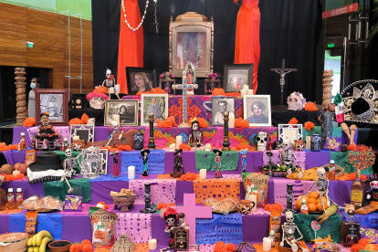 Altar. Atractivo para fotos y peticiones del público.