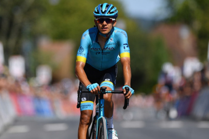 El ciclista, de 26 años, debutó en 2020 en el equipo y continúa.