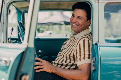 Presenta el álbum "Bailemos otra vez".