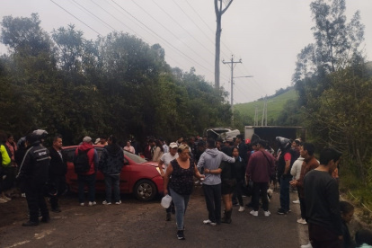 Siniestro. En la vía a Lloa se produjo un siniestro de tránsito la tarde del viernes 3 de noviembre.