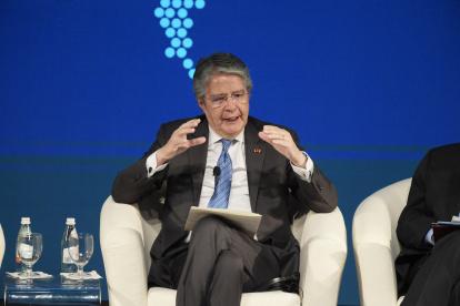 El presidente Guillermo Lasso en una actividad en el extranjero.
