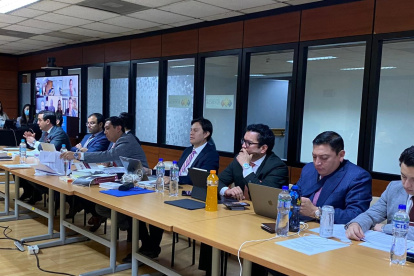 Diligencia. Defensores de los procesados durante la audiencia del miércoles ásado.